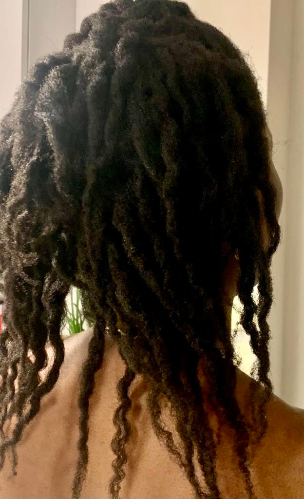Organic Hair Growth Rosemary Ayurvedic Oil. De'tangler.